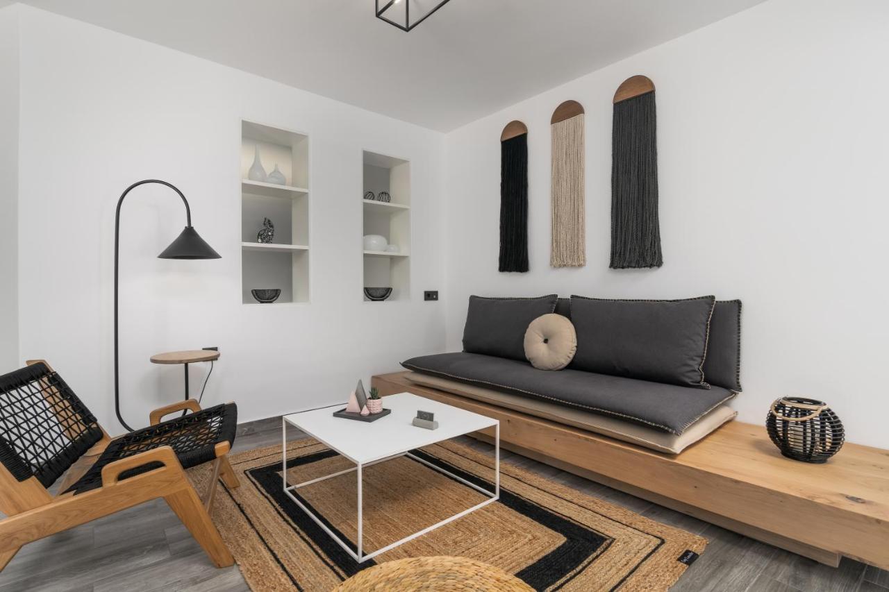 Margaret'S Unique Apartment Peran Triovasalos Экстерьер фото